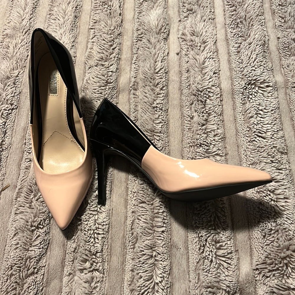 Jennifer Lopez Pumps *Like New*